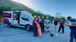Se apoyan con drones para rescatar a 3 extraviados en cerro del Topo Chico